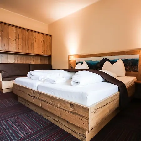 Der Wolkensteinbaer 호텔